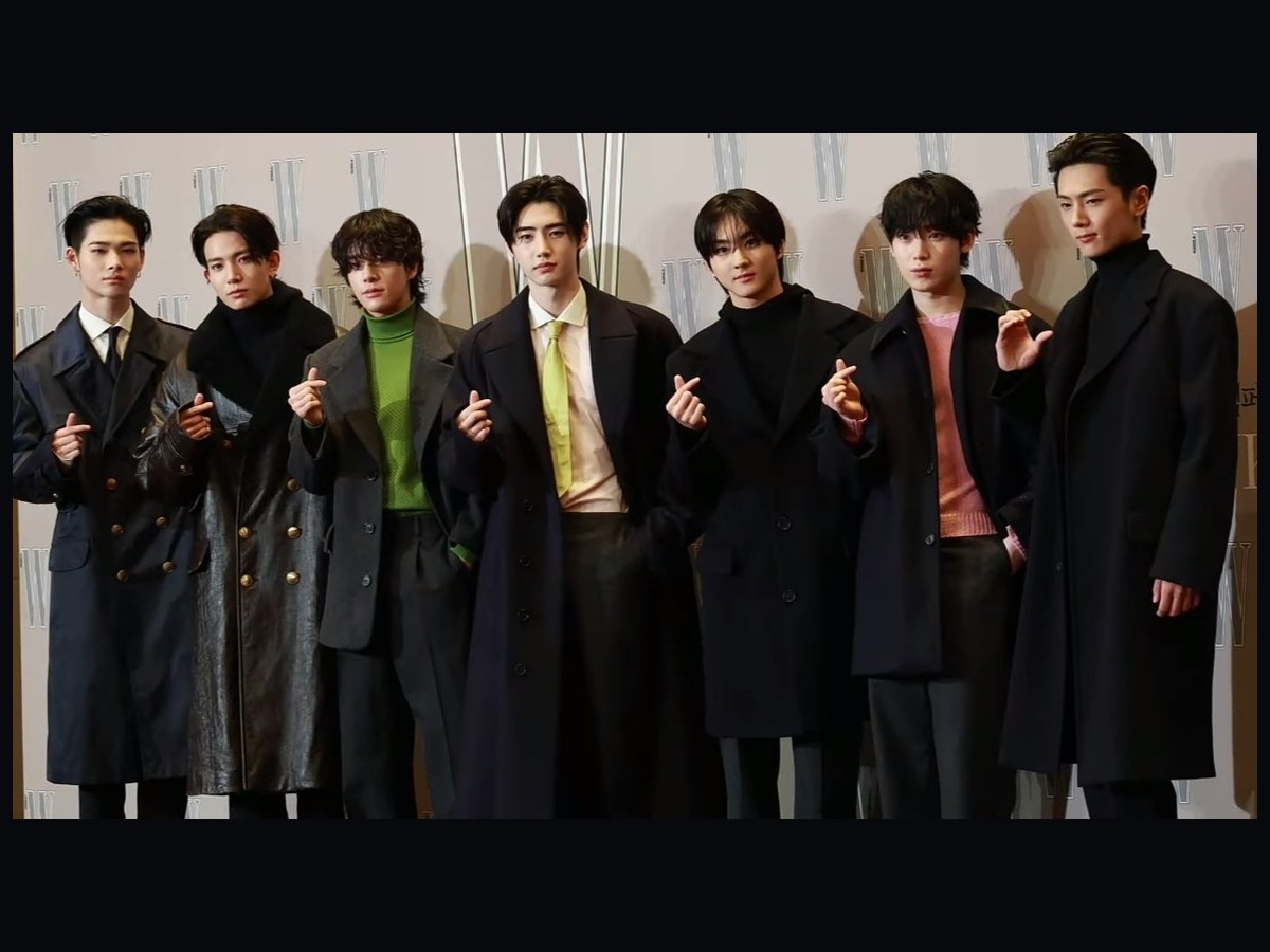 ENHYPEN members together in 2024.
