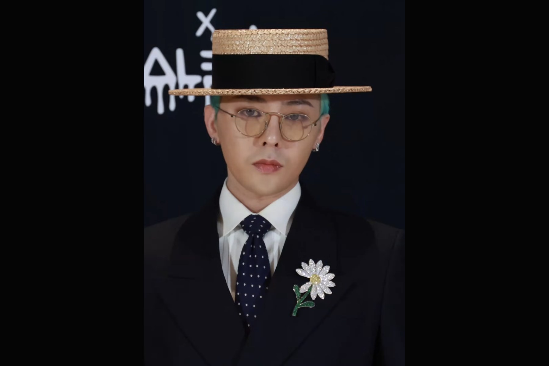G-DRAGON, BIGBANG and Paris Fashion Week: What the September Timeline Actually Shows. Archive image: G-DRAGON at a 2025 photo call; not evidence of Paris Fashion Week attendance.